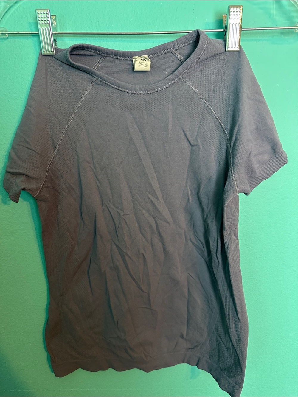 Athleta Dream Big Short Sleeve Compression Tshirt S/7